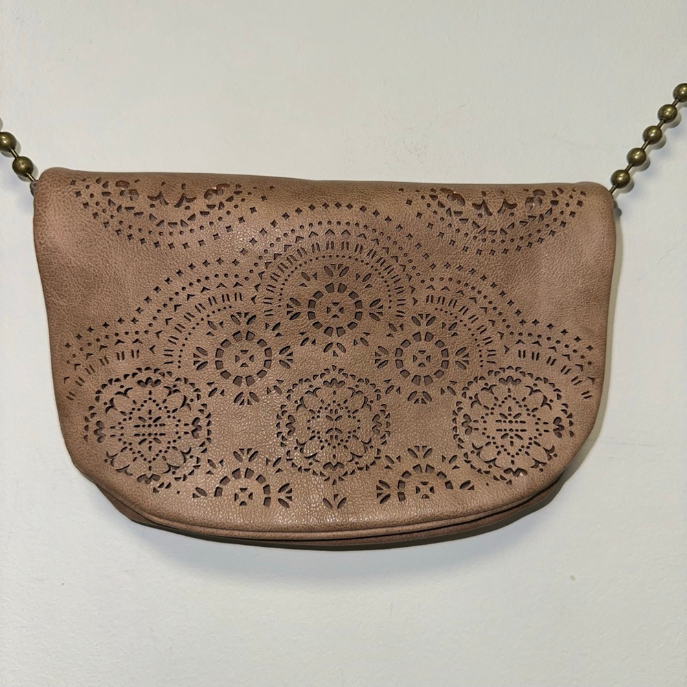 T-Shirt & Jeans Tan Laser Cut Crossbody Bag geometric ball chain strap purse - Picture 11 of 16